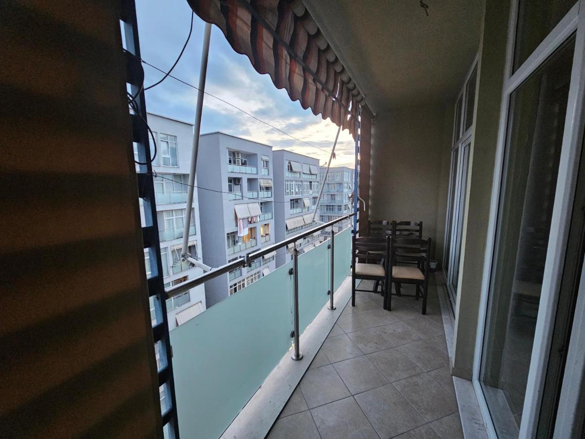 Pleasant Apartment With Free Dedicated Parking In Komuna E Parisit Tirana Eksteriør billede